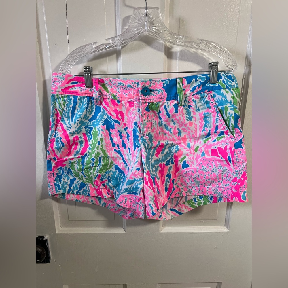 Lilly Pulitzer size 10 Callahan shorts in Let’s Cha Cha